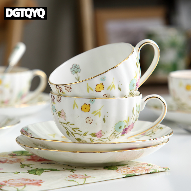 2-teiliges Vintage Blumenmuste – Coffee Tea Essentials Bewertung und Preis