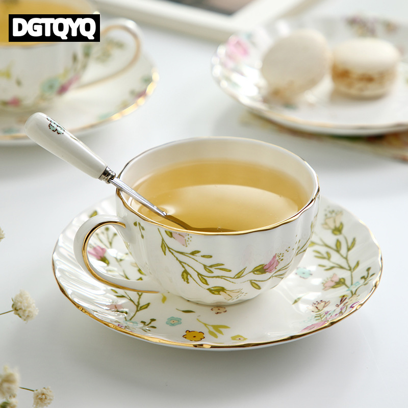 2-teiliges Vintage Blumenmuste – Coffee Tea Essentials Bewertung und Preis